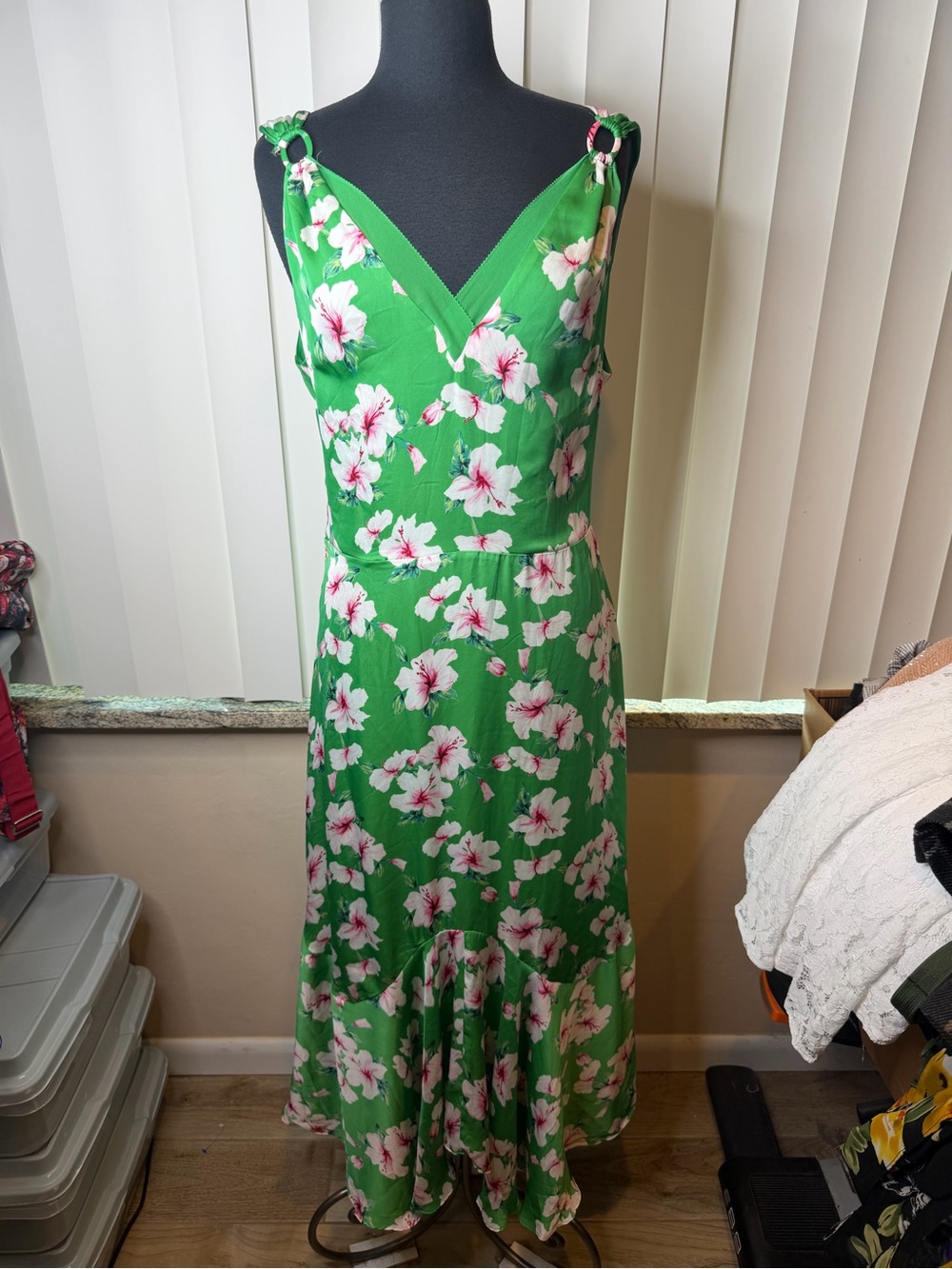 White House Black Market Green Floral Maxi Dress Hardware Ring Straps Size 16